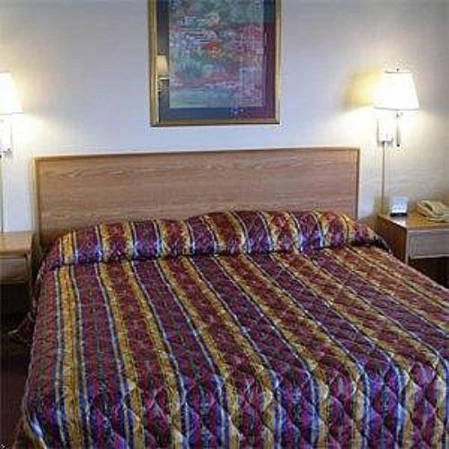 Red Carpet Inn Starke Kamer foto